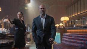 Jason Statham as Levon Cade in director David Ayer's A WORKING MAN. An Amazon MGM Studios film. Photo Credit: Dan Smith © 2025 Amazon Content Services LLC. All Rights Reserved.