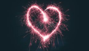 Heart in the sky - Valentine's Day - Photo by Jamie Street on Unsplash
